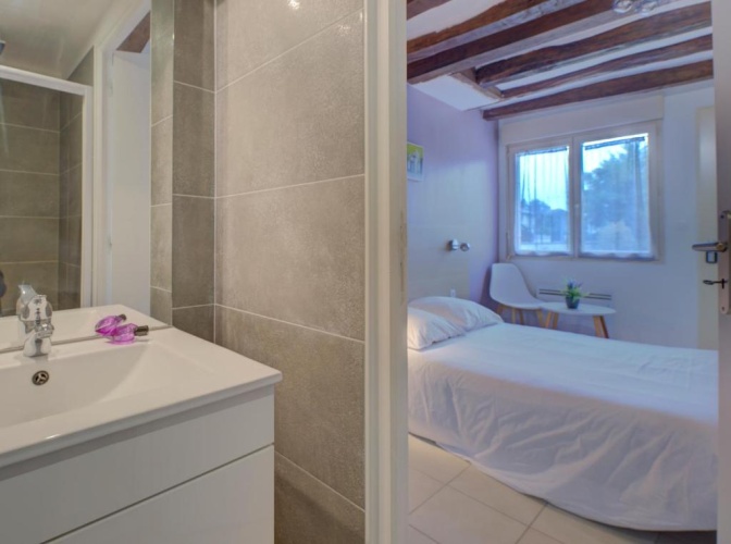 1 Bedroom Double Apartment