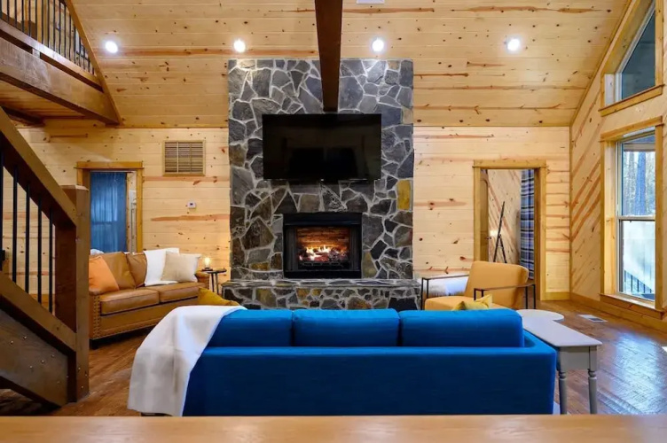 Massive Hochatown Lodge w spa Basketball More