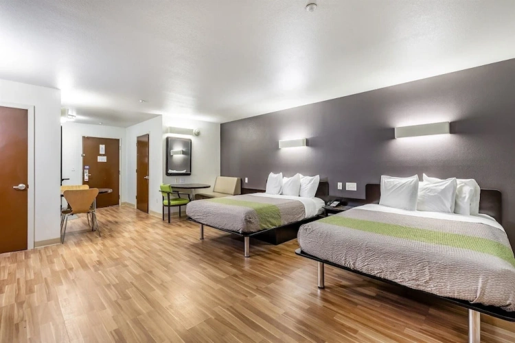 Deluxe Quadruple Suite