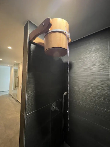 Hermes Penthouse Apartment With Mountain View