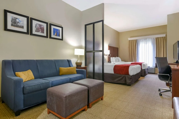 Comfort Suites