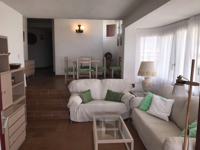 3 Bedrooms Apartment