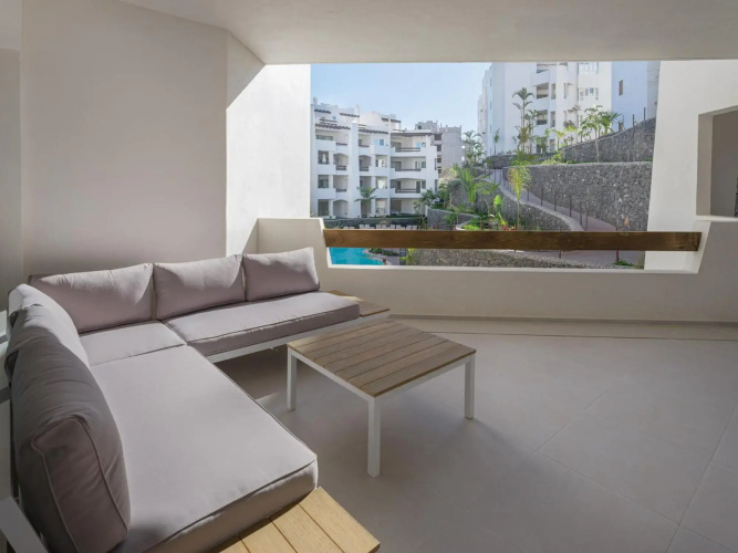 Bentor 1-4 POOL VIEW 2B