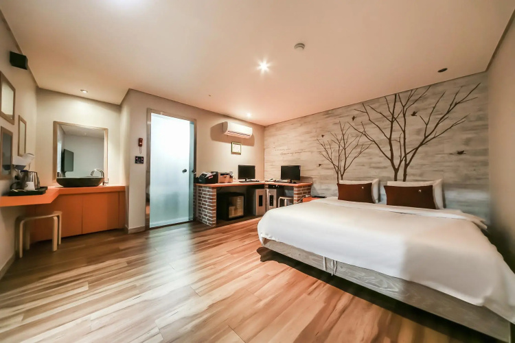 Hotel Cloud 9