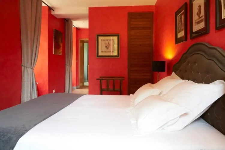 Suite with garden view