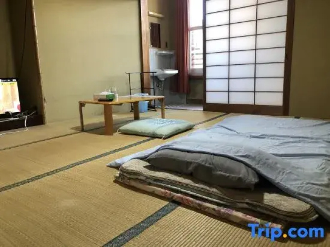 Shoraku Ryokan