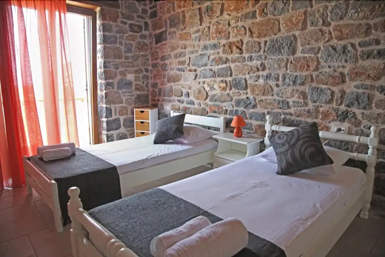 Kalo Nero Apartments