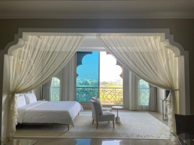 Deluxe Suite