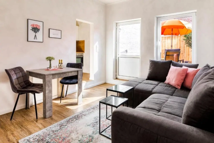 1 Bedroom Apartment