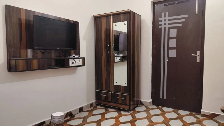 Baikunth Home Stays