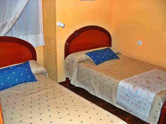 4 Bedrooms Cottage