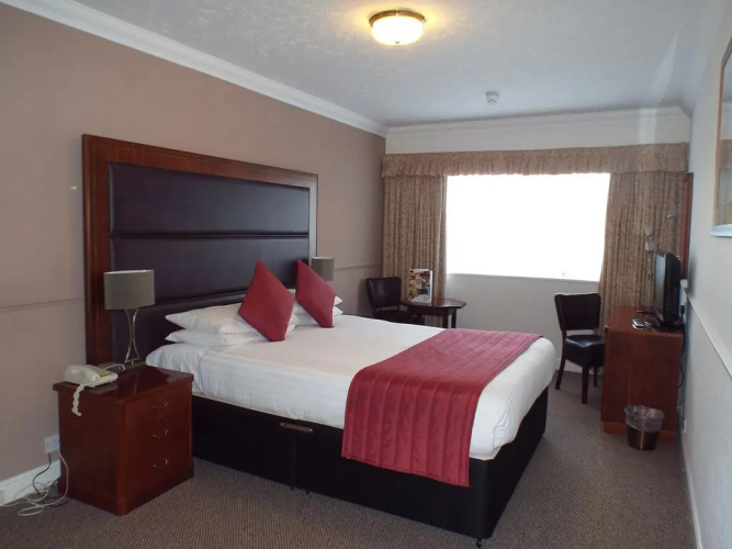 Crofters Hotel