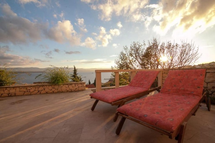 4 Bedrooms Sextuple Family Cottage with balcony and with sea view