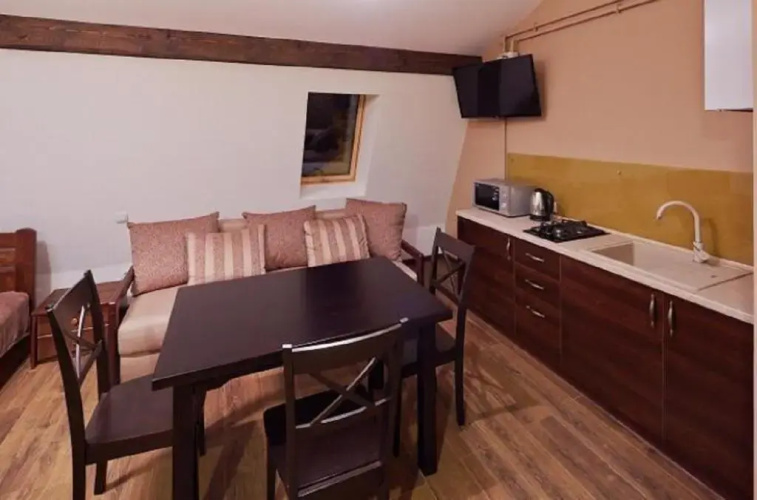 Apartment on Lychakivska 6-B