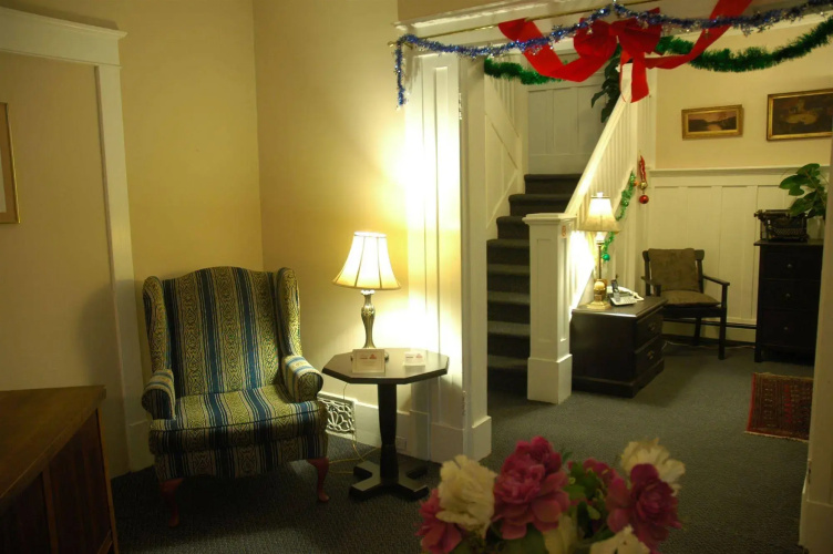 Douglas Guest House