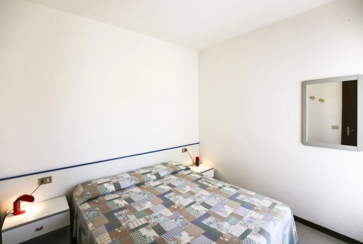 2 Bedrooms Classic Quadruple Apartment