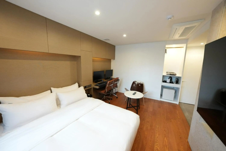 Hotel Amare