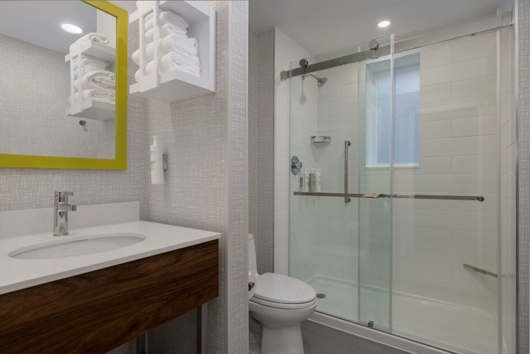 Hampton Inn & Suites by Hilton Toronto Downtown photo 11