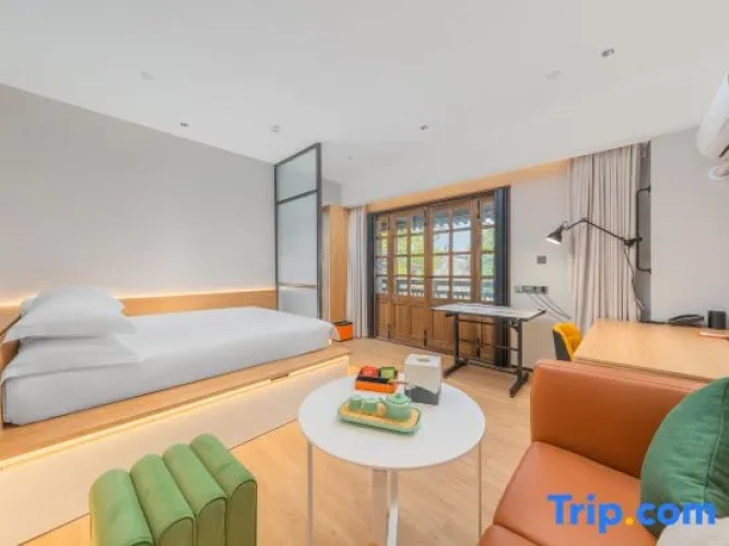 Deluxe Double room with balcony