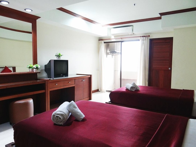 Standard Twin room