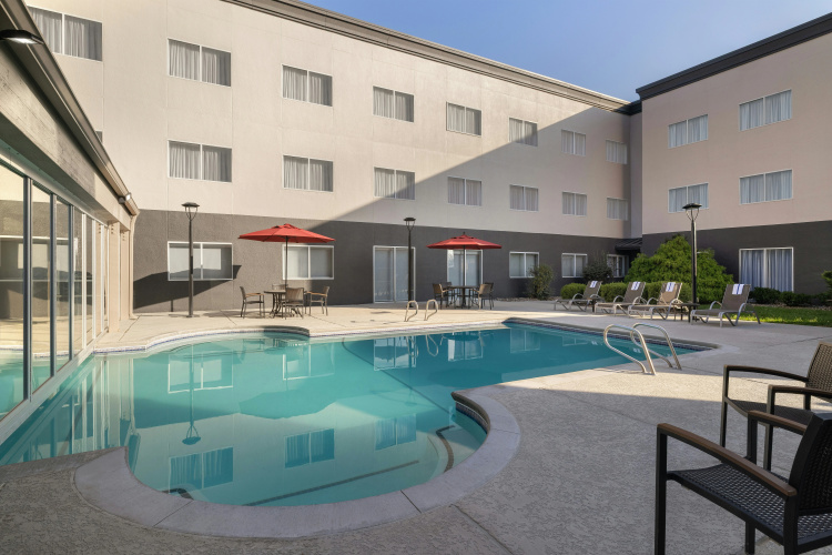 Holiday Inn And Suites Overland Park-West photo 18