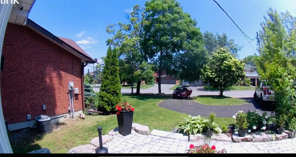 Tranquil & Cozy 30 min to Toronto ~ Backyard ~ Pkg