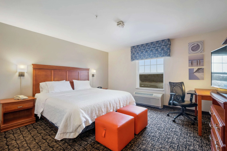 Hampton Inn & Suites Rockland