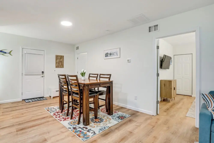 Walk to Beach: Getaway w/ Fire Pit in St Augustine