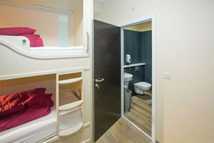 Standard Quadruple room with mountain view
