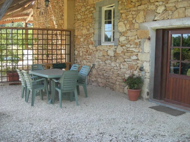 2 Bedrooms Cottage