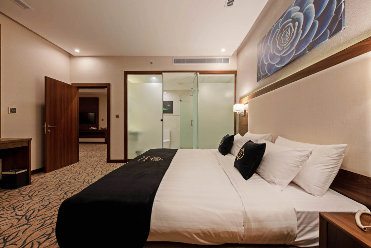 Emerald Hotel