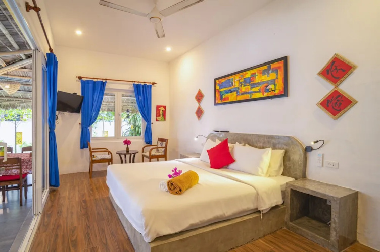 Be's Beach House An Bang