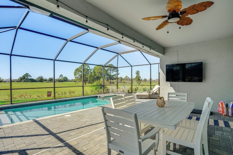 3 Bedrooms Cottage