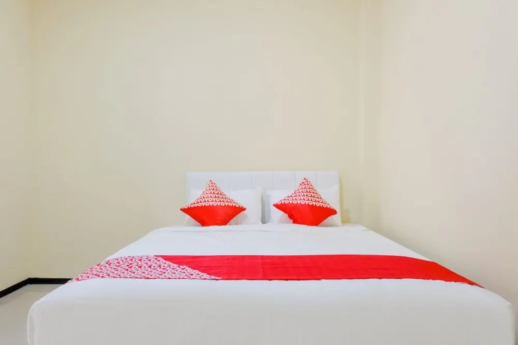 Sm House by OYO Rooms
