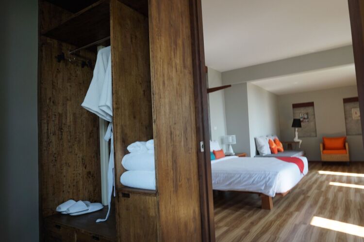 TANYA BAAN BON DOIOver view