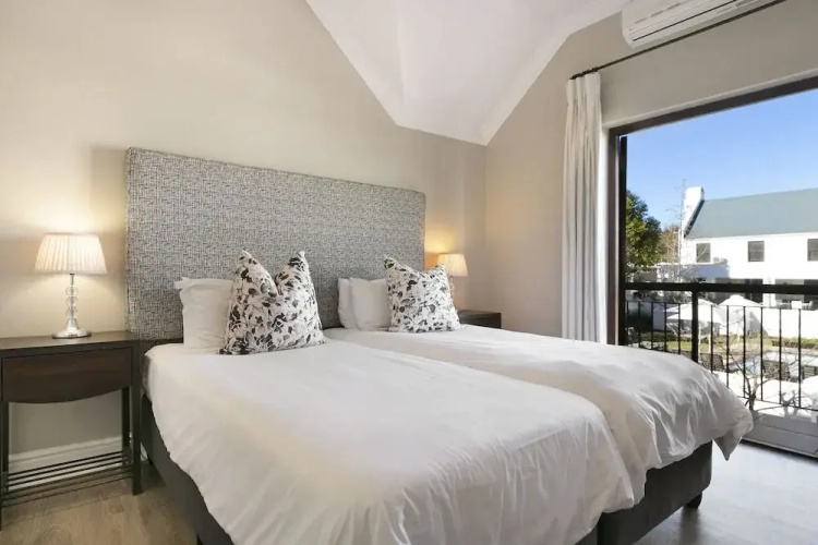 Winelands Golf Lodges 11