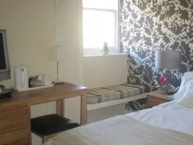 Kerrysdale House