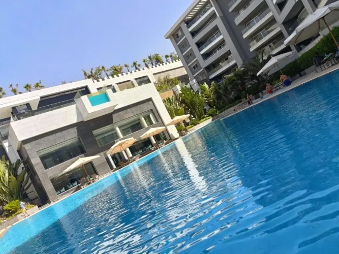 3 Bedrooms Apartment