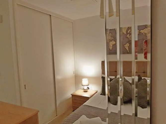 Reading Town Centre Courtyard View Serviced Apartment