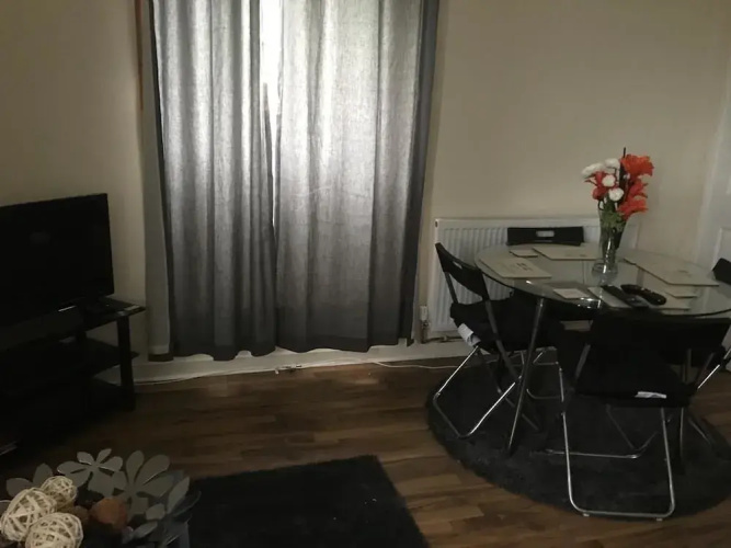 Majesty Tweed Apartment