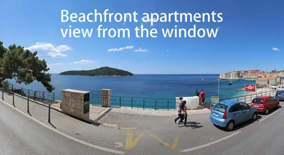Old Town Beachfront Apartment