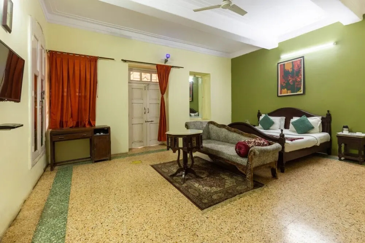 Hotel Sanand Heritage Mount Abu