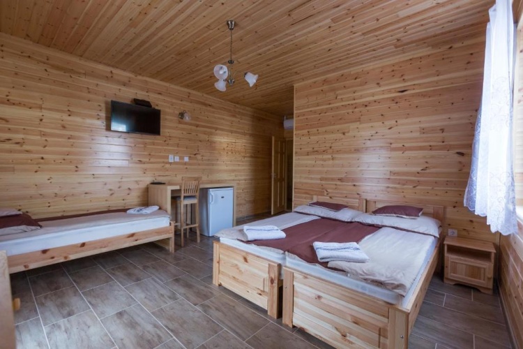 Standard Triple room