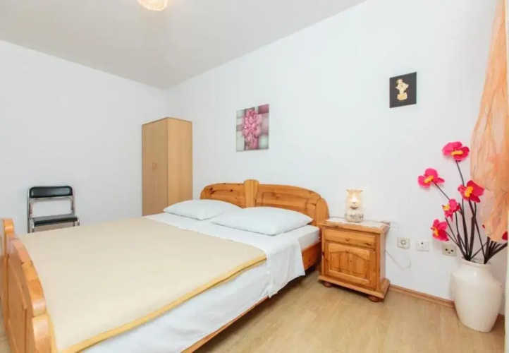 Apartments Knez - 100m from beach