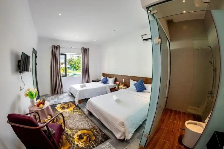 Standard Double room with pool view