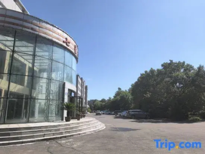 Qixin Hotel