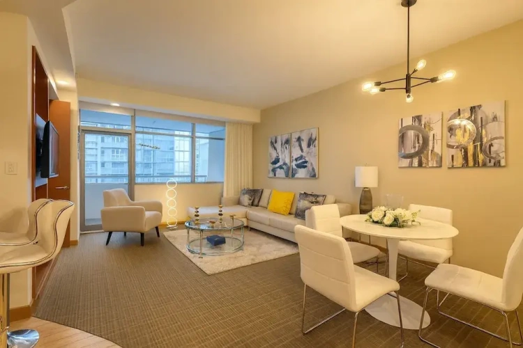 1 Bedroom Deluxe Suite with balcony
