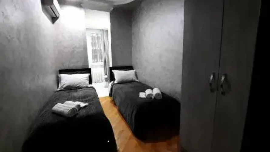 Makos Guest House
