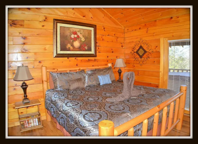 Almost Paradise - 1 Br cabin by RedAwning