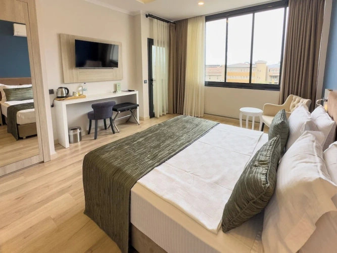 Deluxe Double room with balcony and with mountain view